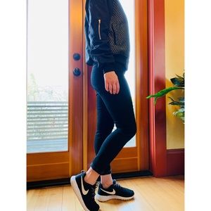 Nike Roche One Sneakers